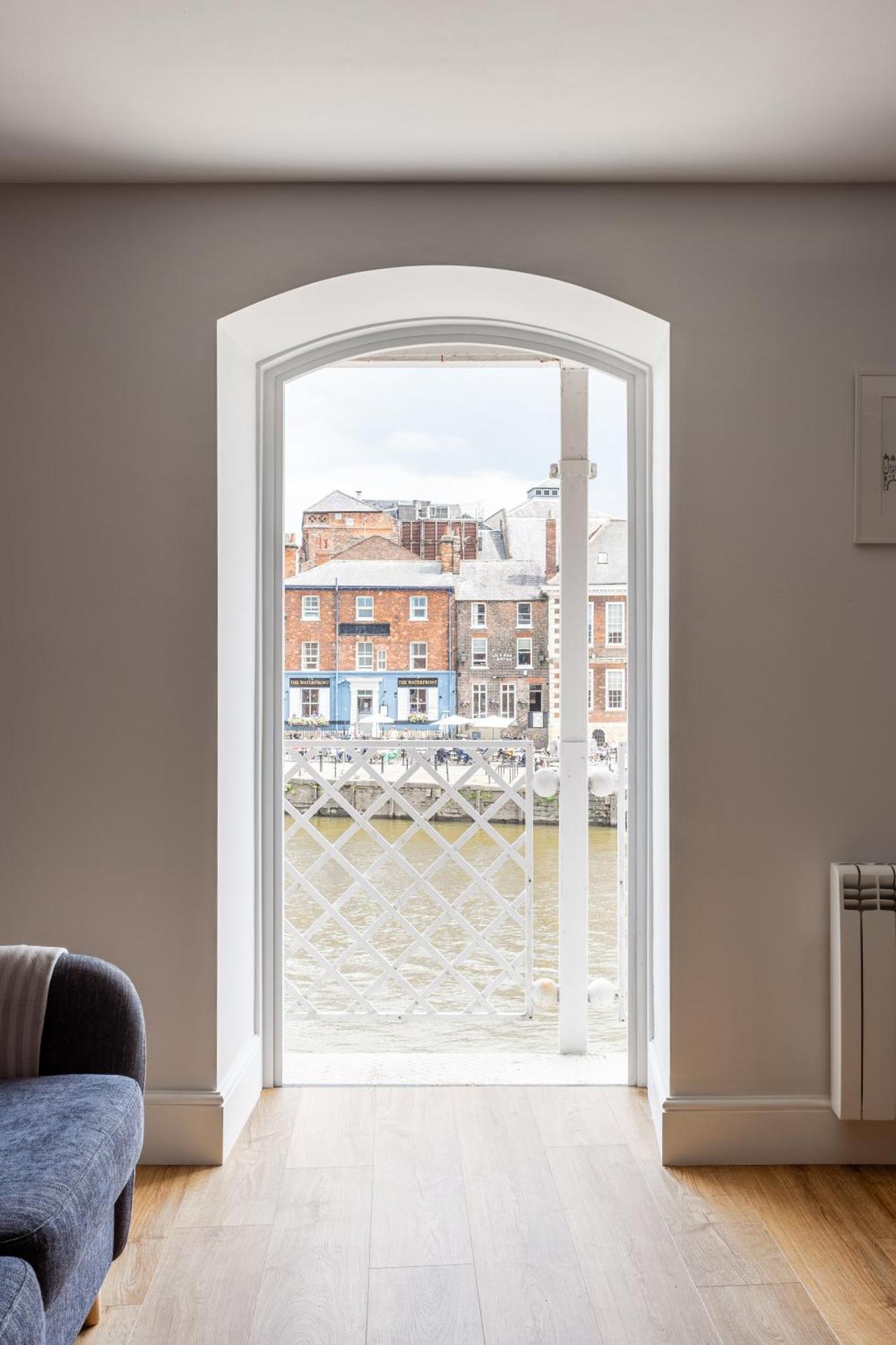 Luxury Apartment Woodsmill View - On The River - With Balcony - Recently Refurbished York Luaran gambar